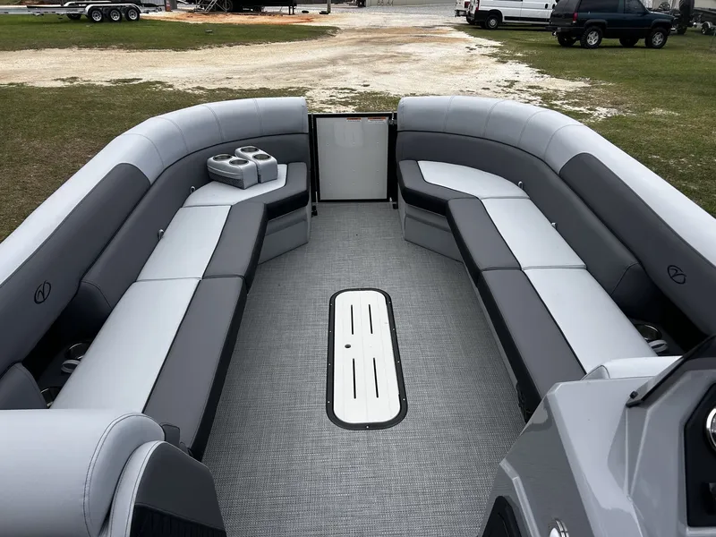 Slide: The Image of Interior of Veranda Vista Series VS25RC-TOWER-250HP pontoon boat, year 2026. - 7