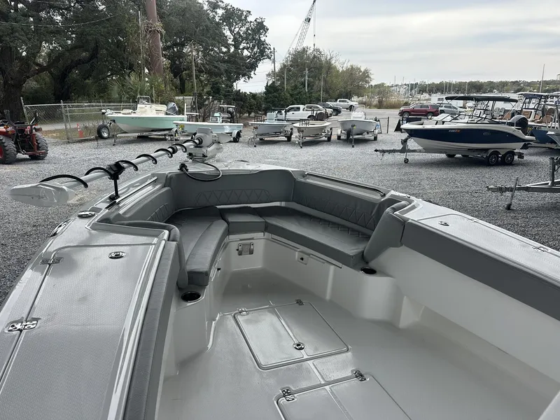 Slide: The Image of Blazer Bay Makaira 2800 2026 - 7