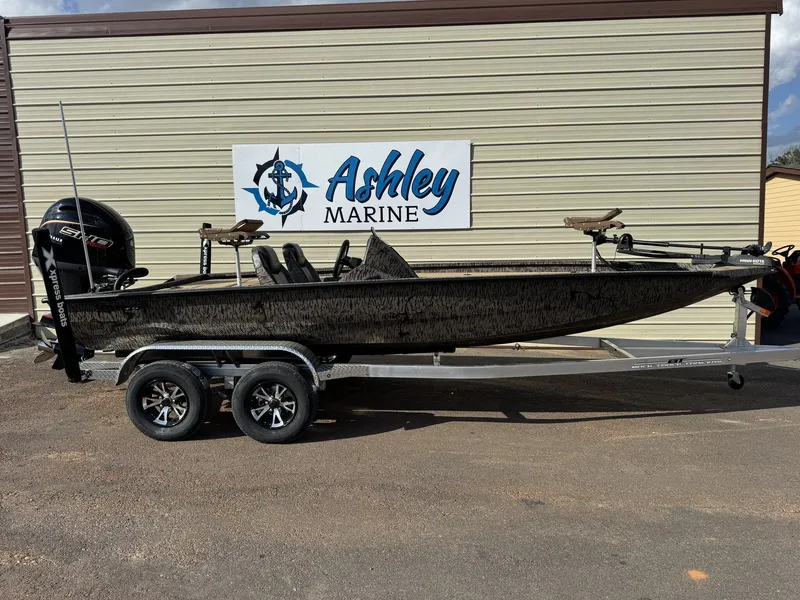 The Image of Xpress H20C Crappie 2026 - 1