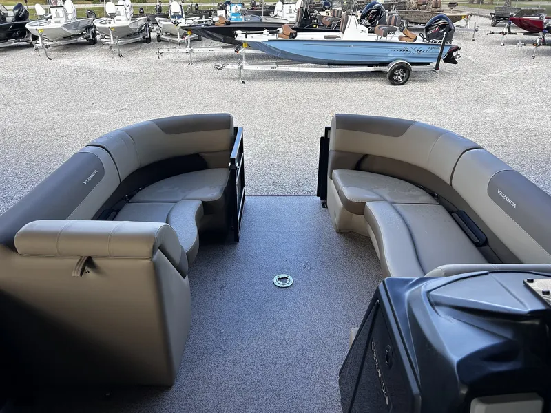 Slide: The Image of Veranda Relax Series 200HP YAMAHA 2026 - 11