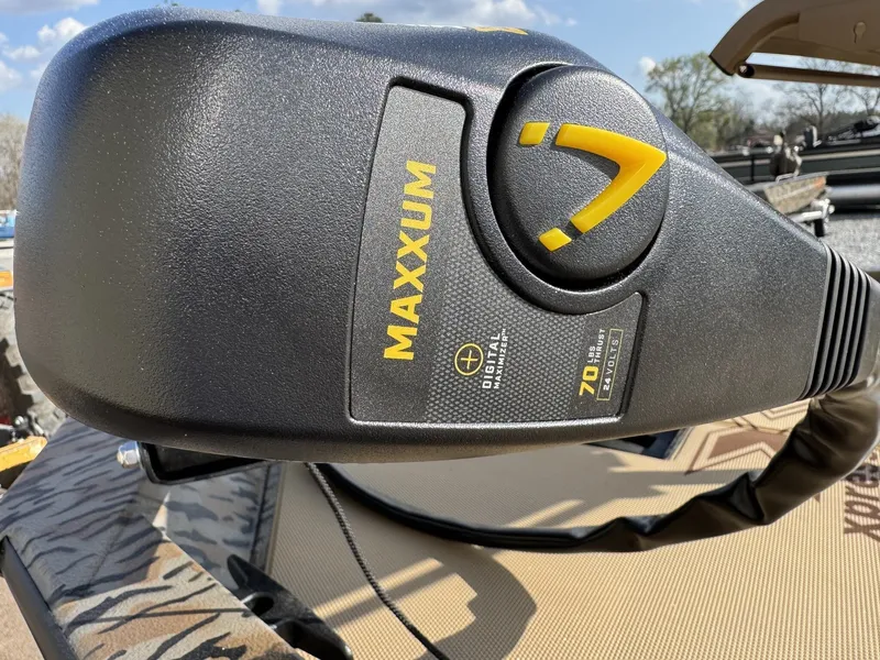 Slide: The Image of Xpress H20C Crappie 2026 - 3