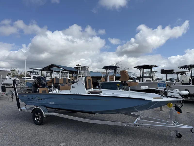 The Image of Xpress Hyper-Lift Bay Series H20 BAY-SPOTLOCK-9 EXPLORE 2026 - 1