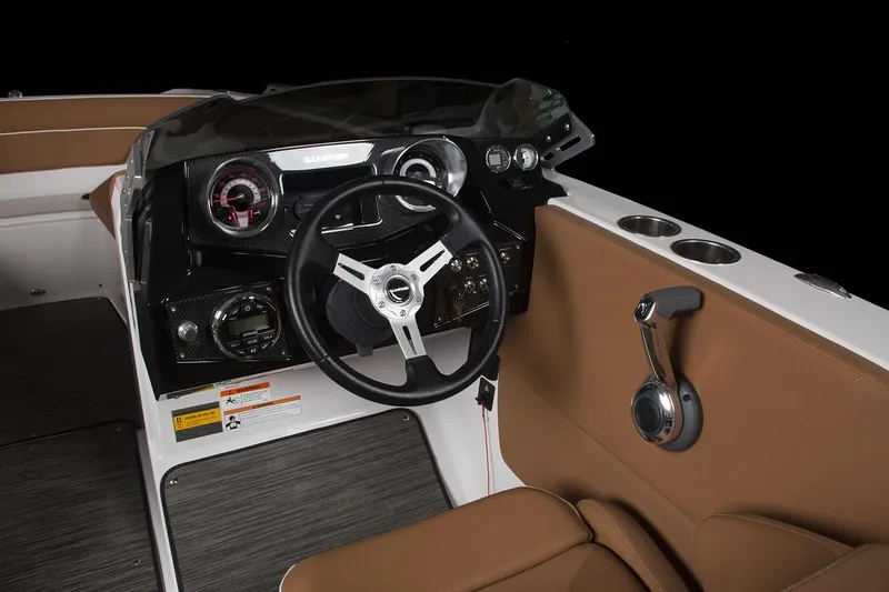 Slide: The Image of Glastron GTD 200 2019 - 7