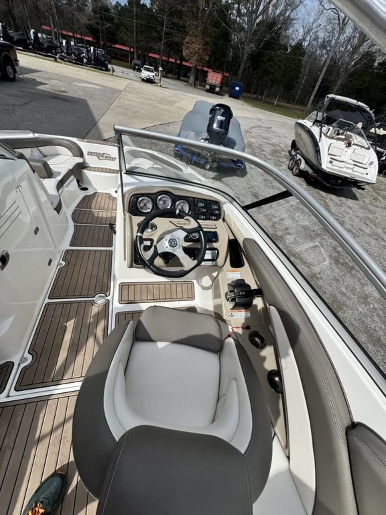 Slide: The Image of Yamaha 242 Limited S 2012 - 16