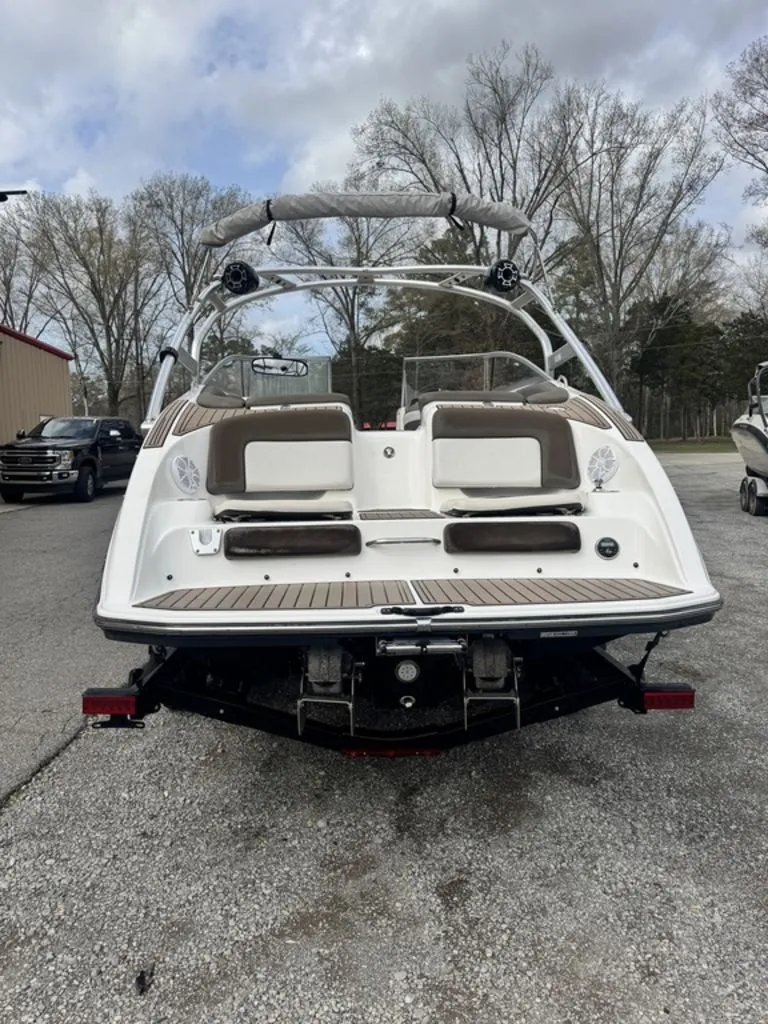 Slide: The Image of Yamaha 242 Limited S 2012 - 2