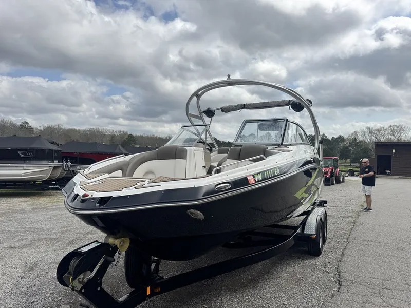 Slide: The Image of Yamaha 242 Limited S 2012 - 7