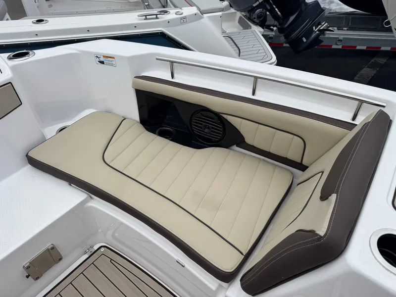 Slide: The Image of Yamaha 255 FSH Sport H 2026 - 10