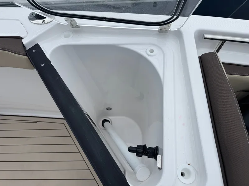 Slide: The Image of Yamaha 255 FSH Sport H 2026 - 16