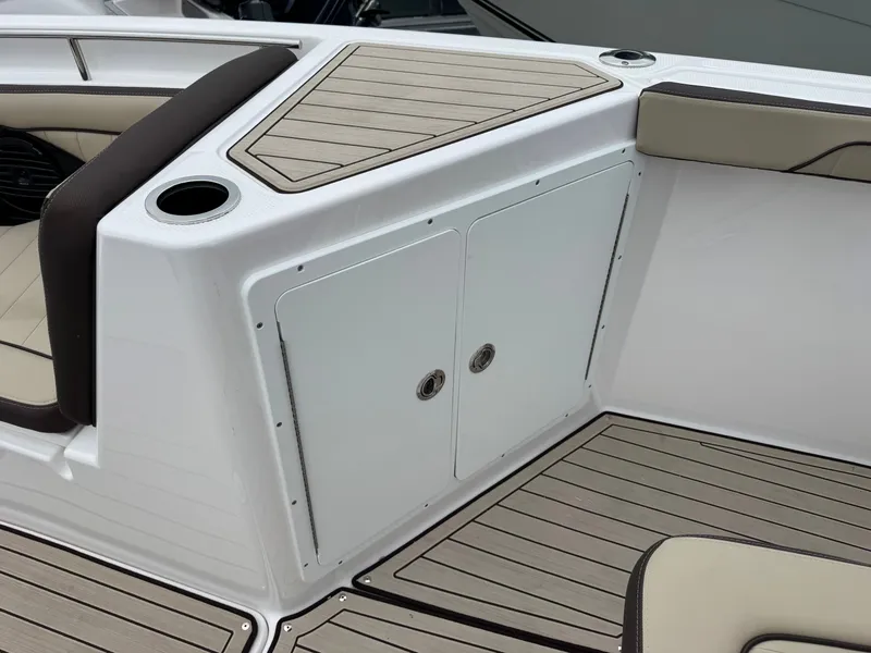 Slide: The Image of Yamaha 255 FSH Sport H 2026 - 17