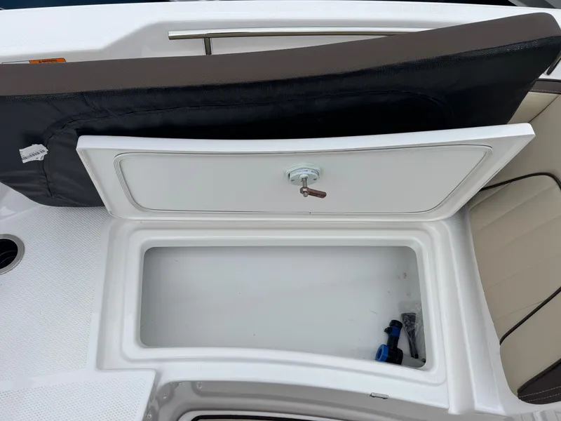 Slide: The Image of Yamaha 255 FSH Sport H 2026 - 19