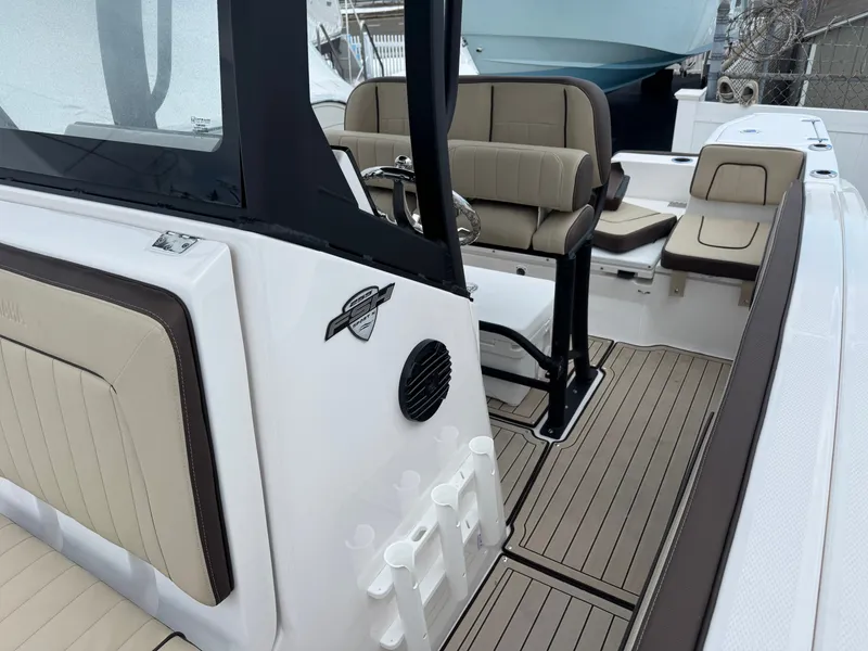 Slide: The Image of Yamaha 255 FSH Sport H 2026 - 22