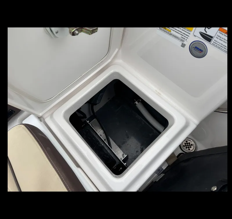 Slide: The Image of Yamaha 255 FSH Sport H 2026 - 32