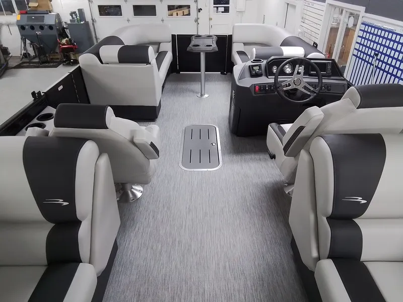 Slide: The Image of Bennington 22SSR S ONE 2026 - 12