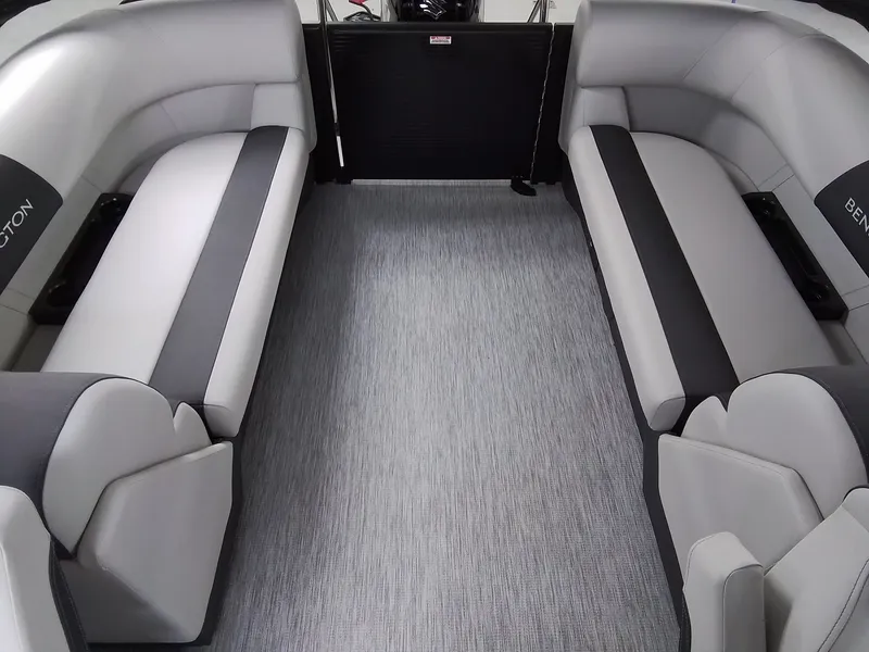 Slide: The Image of Bennington 22SSR S ONE 2026 - 16