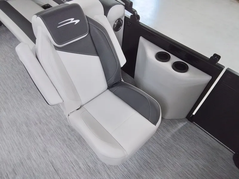 Slide: The Image of Bennington 22SSR S ONE 2026 - 18