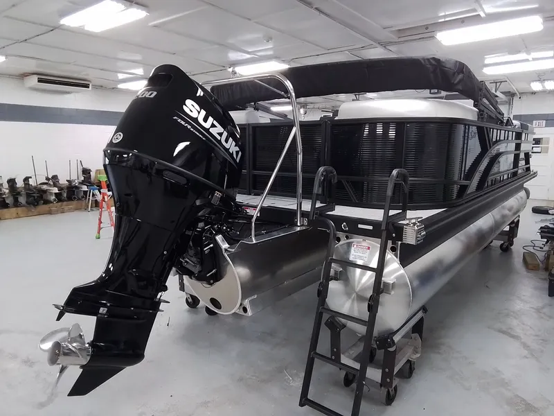 Slide: The Image of Bennington 22SSR S ONE 2026 - 8