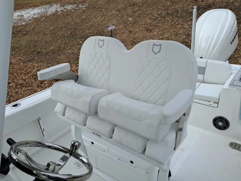 Slide: The Image of SEA FOX BOAT WORKS 248 Commander 2026 - 15