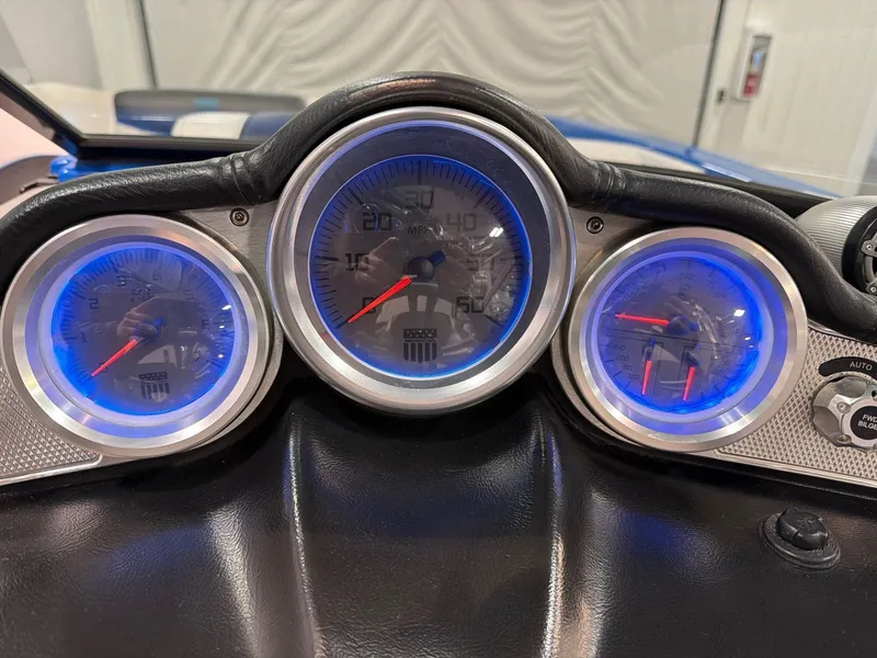 Slide: The Image of MasterCraft X23 2015 - 19