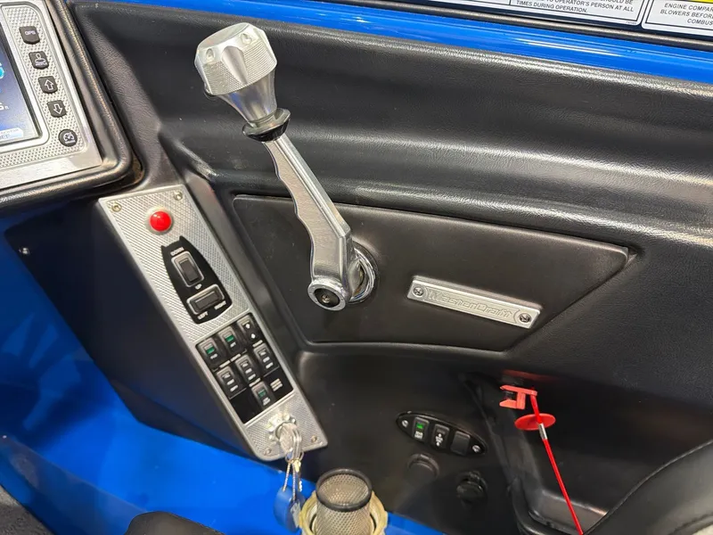 Slide: The Image of MasterCraft X23 2015 - 20