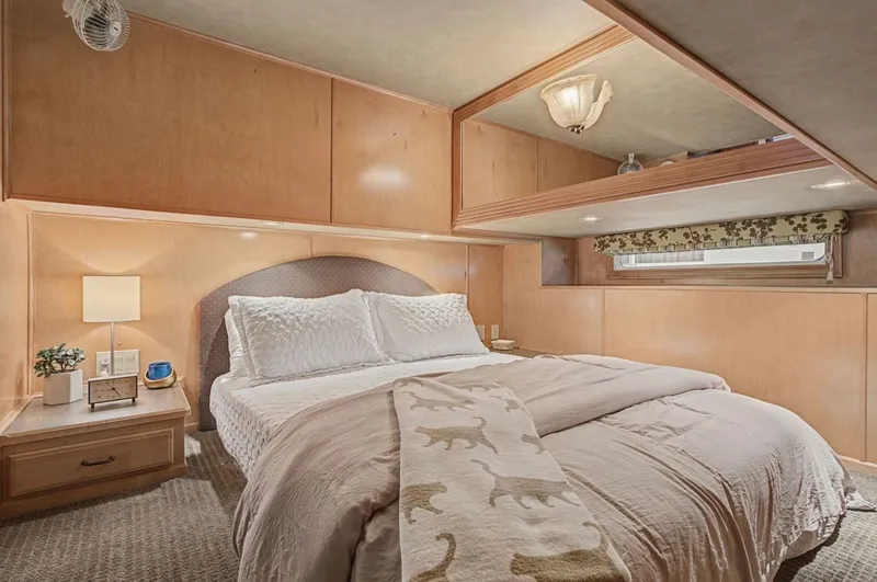 Slide: The Image of Sharpe 94 2007 - 26