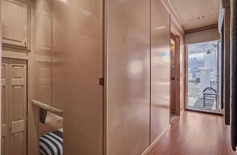 Slide: The Image of Sharpe 94 2007 - 36