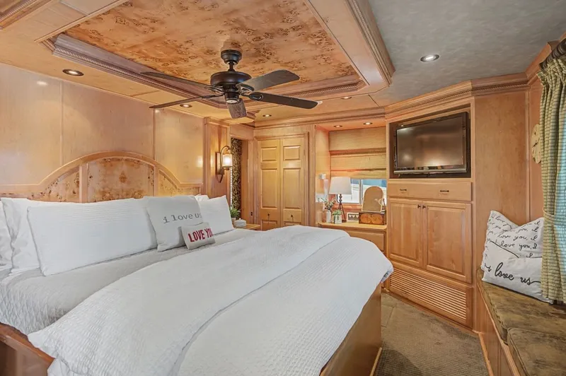 Slide: The Image of Sharpe 94 2007 - 41