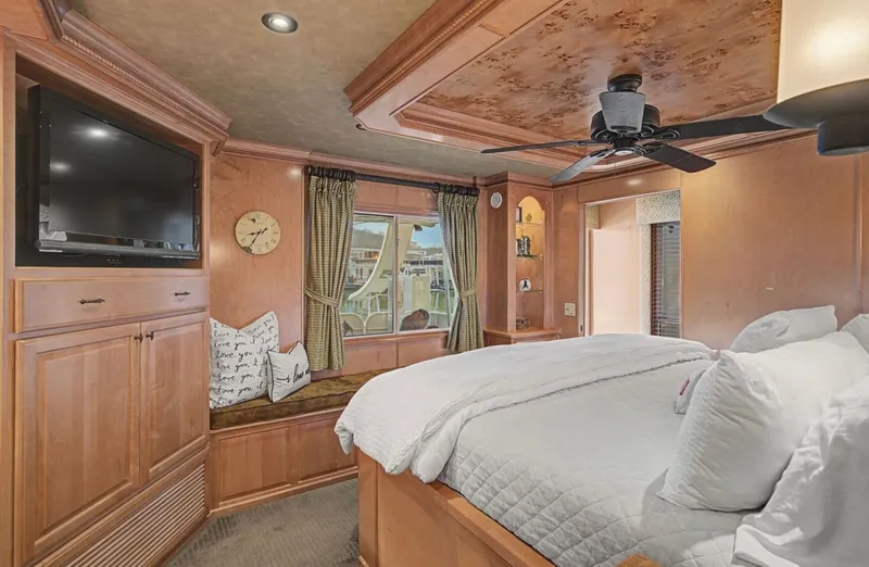 Slide: The Image of Sharpe 94 2007 - 42