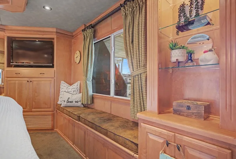 Slide: The Image of Sharpe 94 2007 - 47