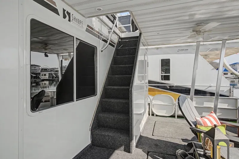 Slide: The Image of Sharpe 94 2007 - 82