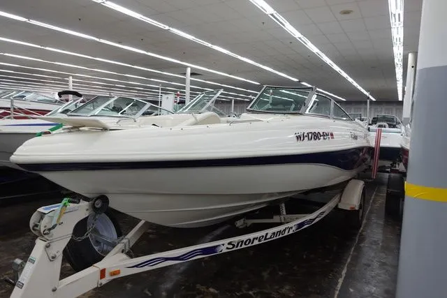 The Image of Rinker Captiva 212 Bowrider 1999 - undefined