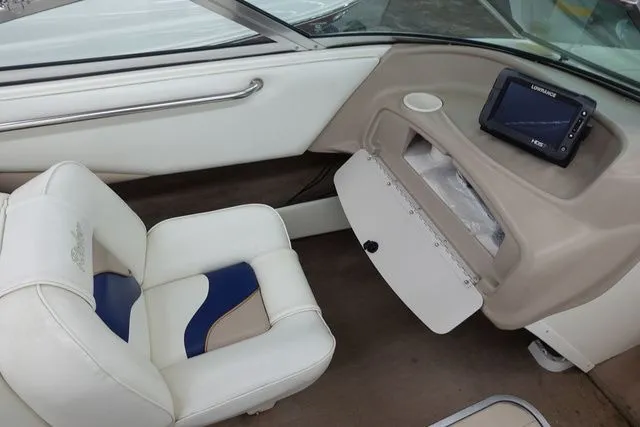 Slide: The Image of Rinker Captiva 212 Bowrider 1999 - 11