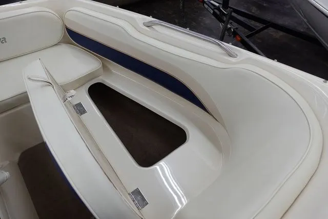 Slide: The Image of Rinker Captiva 212 Bowrider 1999 - 14