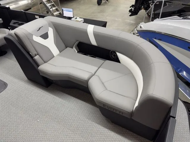 Slide: The Image of Evotti 521QL 2026 - 16