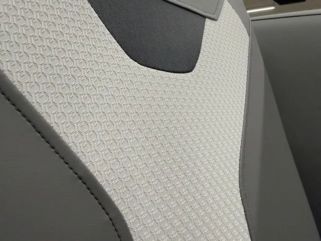 Slide: The Image of Evotti 521QL 2026 - 18