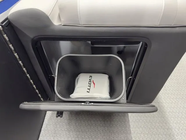 Slide: The Image of Evotti 521QL 2026 - 20