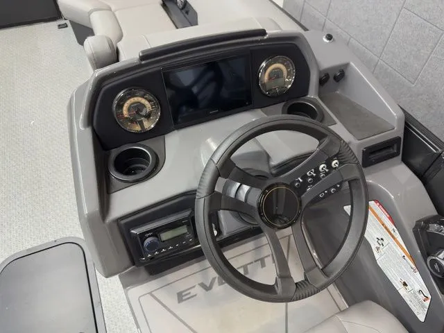 Slide: The Image of Evotti 521QL 2026 - 23