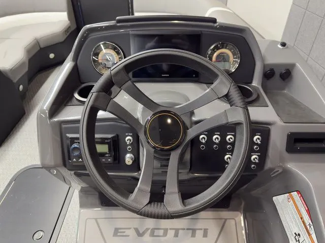 Slide: The Image of Evotti 521QL 2026 - 27