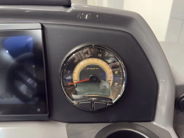 Slide: The Image of Evotti 521QL 2026 - 30