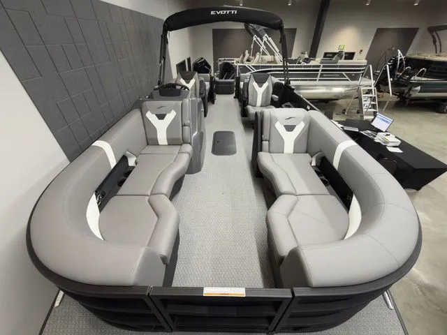 Slide: The Image of Evotti 521QL 2026 - 4