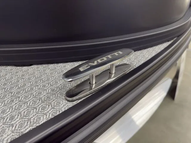 Slide: The Image of Evotti 521QL 2026 - 8