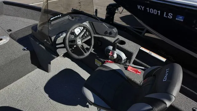 Slide: The Image of Lund 1650 Angler SS 2024 - 8