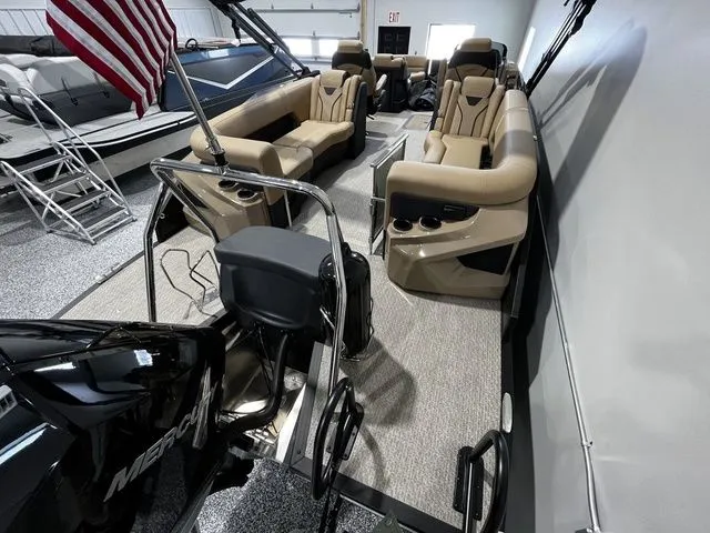 Slide: The Image of Evotti 723QL 2026 - 10