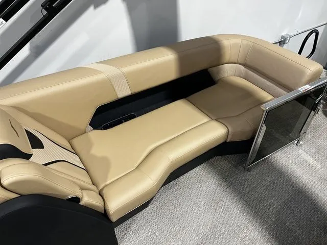 Slide: The Image of Evotti 723QL 2026 - 14