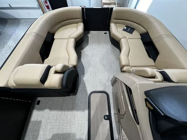 Slide: The Image of Evotti 723QL 2026 - 19