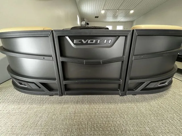 Slide: The Image of Evotti 723QL 2026 - 5