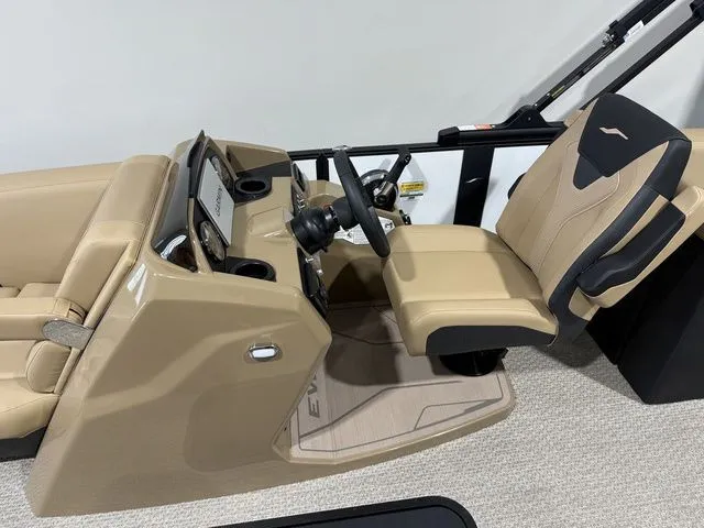 Slide: The Image of Evotti 521QL 2026 - 26