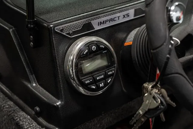 Slide: The Image of Lund 1775 Impact XS Sport 2026 - 15