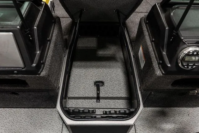 Slide: The Image of Lund 1775 Impact XS Sport 2026 - 18