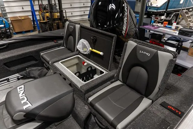 Slide: The Image of Lund 1775 Impact XS Sport 2026 - 5