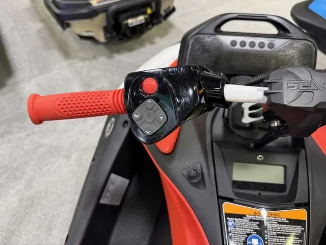 Slide: The Image of Sea-Doo Spark Trixx For 1 Rotax 900 ACE - 90 Ibr And Au 2026 - 6